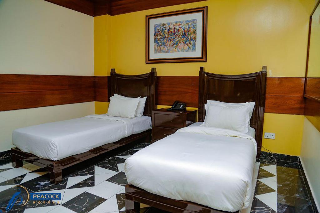 Peacock Hotel Dar es Salaam Buitenkant foto
